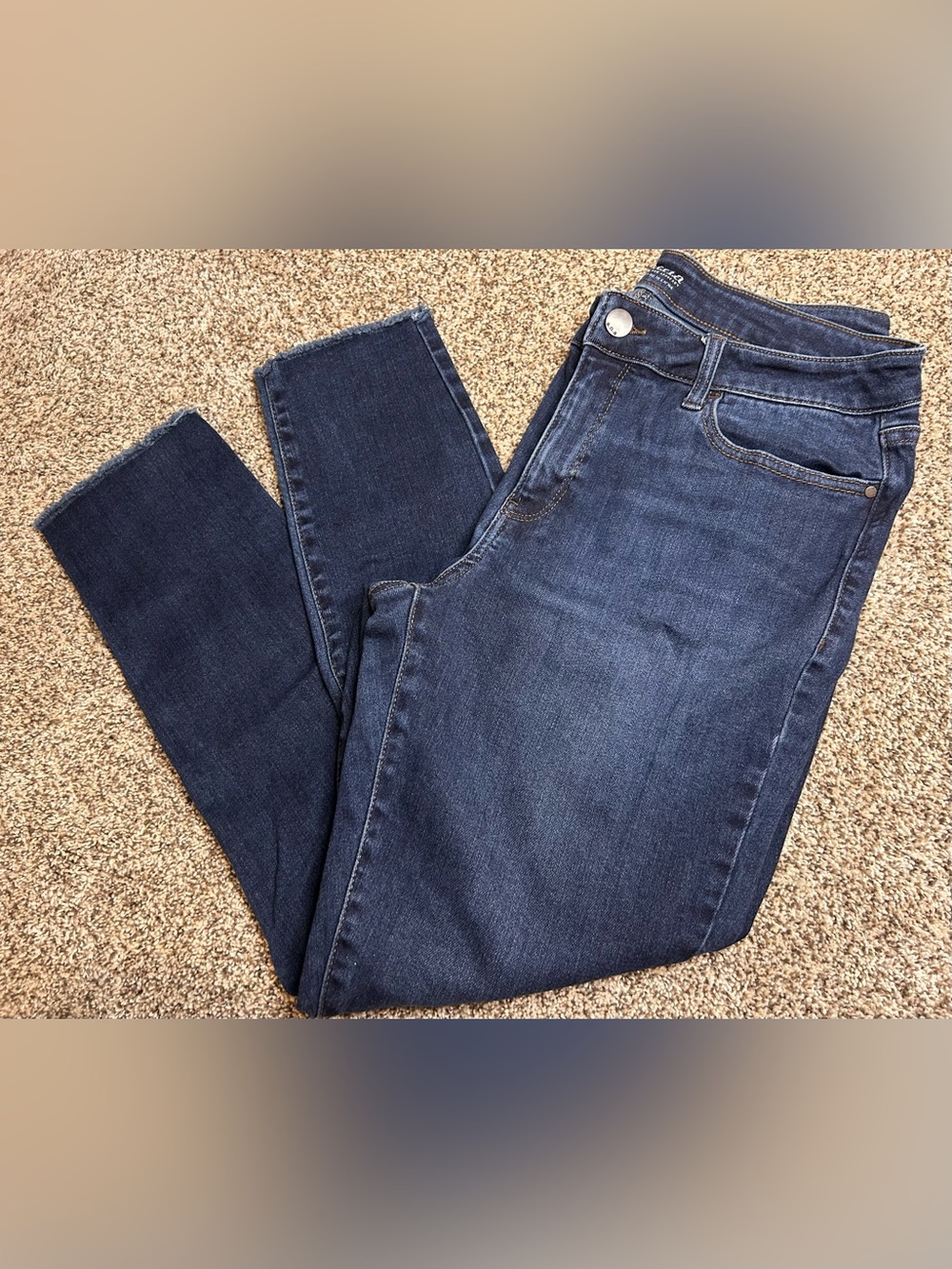 Raw Hem Women’s Dark Wash Jegging Jeans Size 14